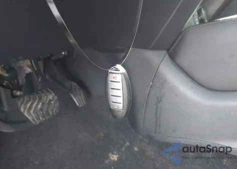 2017 Nissan Rogue Sl z USA, uszkodzony, nr VIN 5N1AT2MV9HC840197